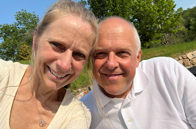 husband and wife selfie